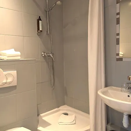 H33 Hotel Niza